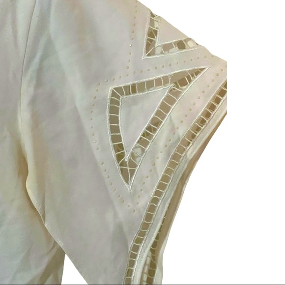Short Sleeve Cut Out Cream Blouse - Size Medium - Picture 2 of 5